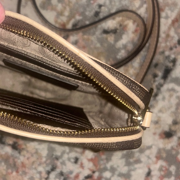 Michael Kors mini crossover - Picture 3 of 4